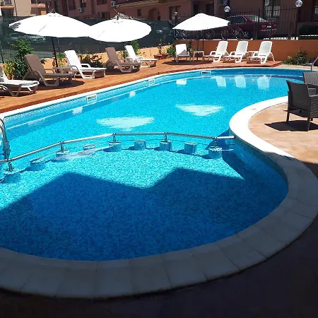 Corsica Lejlighedshotel